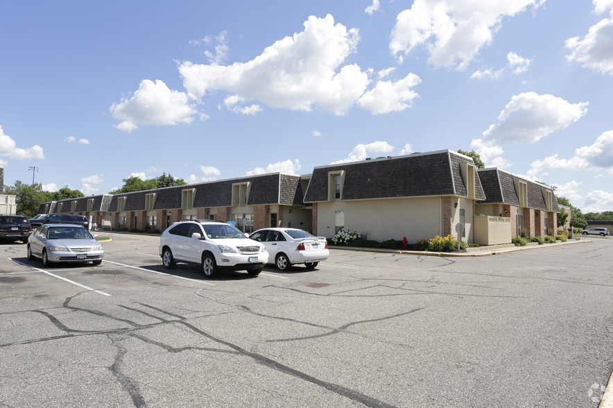 Photos The Colony Apartments and Townhomes Richfield, MN